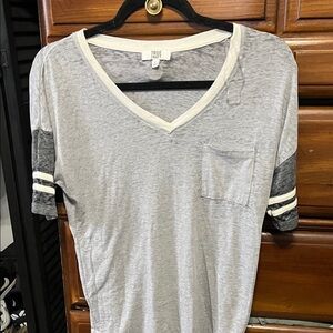 True Craft Heather Gray V-Neck Tee with Pocket